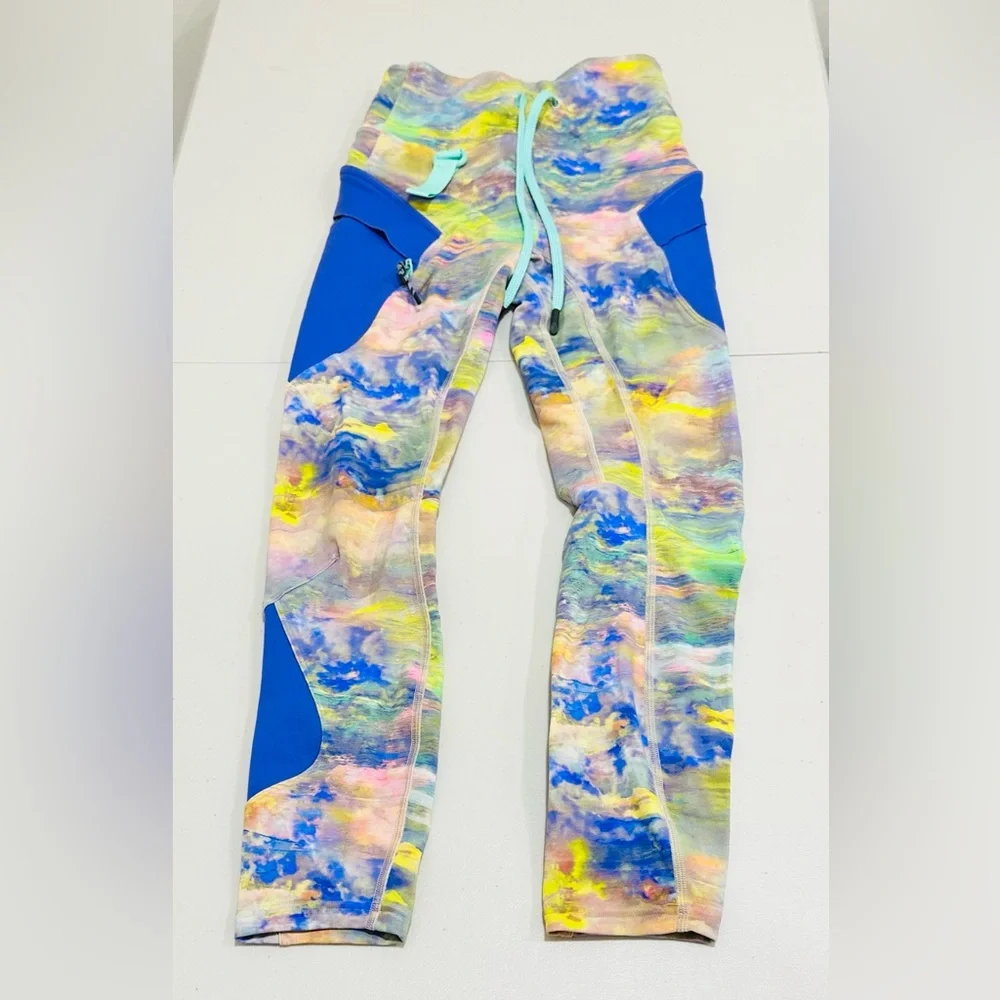 Lululemon Cargo‎ Super-High-Rise Hiking Tight 25